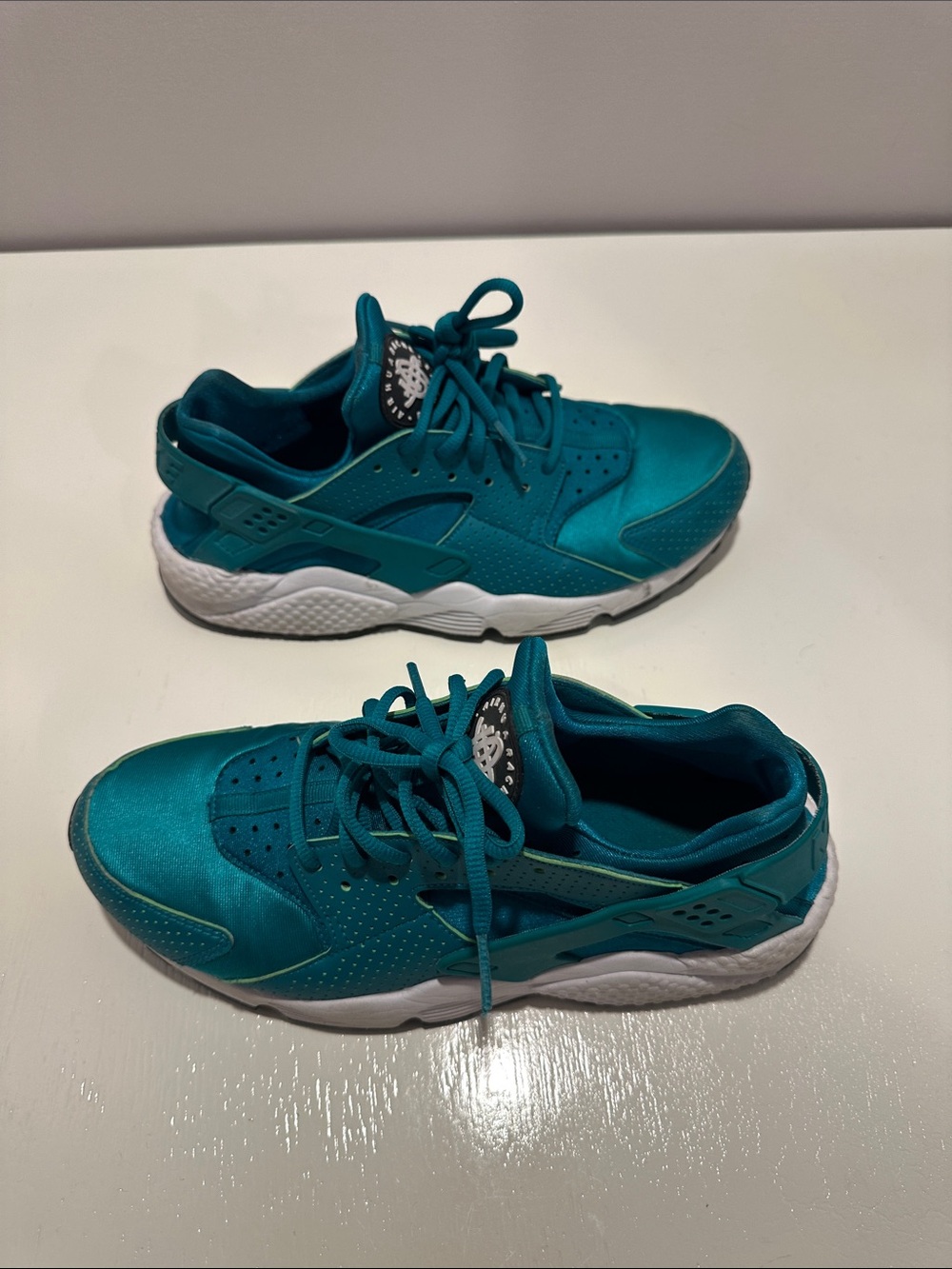 Nike women Teal Lace-Up Sneakers